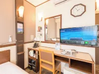 Toyoko Inn Hon-atsugi-eki Minami-guchi
