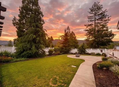 Spacious Yosemite Lodge –Arcades + EV Charger + 3B2B + Private 1 Acre +Game Room