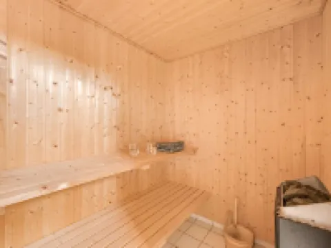 "Lucio" - 350m to the Fjord