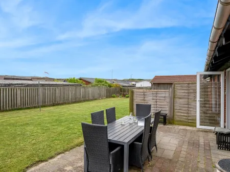 "Agne" - 400m from the Sea Отели в г. Hvide Sande