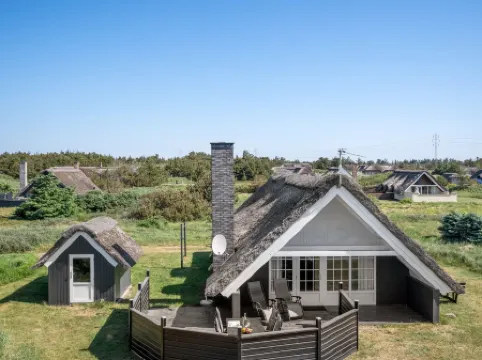 "Franciska" - 800m from the Sea