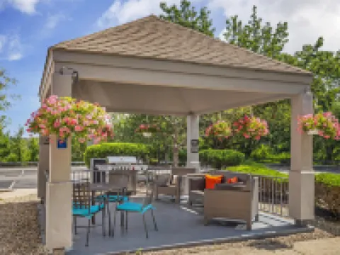 Sonesta Simply Suites Boston Burlington Hotels in Middlesex County