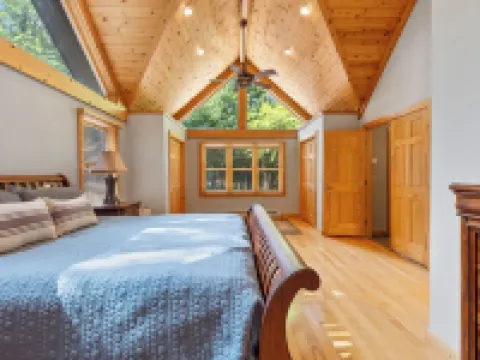 Whitefish Chain Lake Home with Beach + Sauna + King Beds + Kayaks +Paddle Boards Hotels in Crosslake