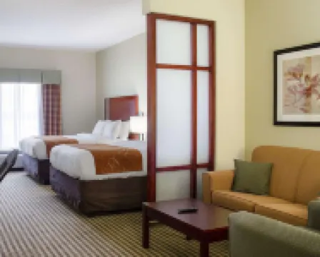 Comfort Suites