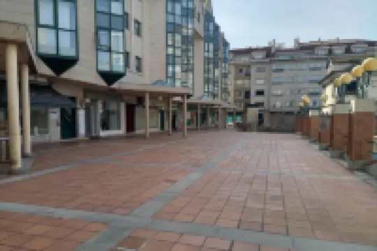 Piso con Terraza ,garaje y a 2 min de la Playa