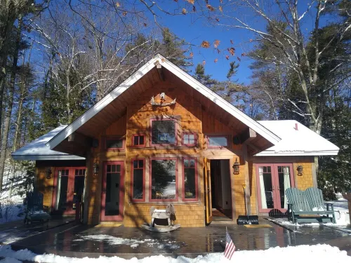 Beautiful Adirondack Cabin with Sauna on Lake Monomonac