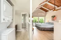 PRIVATE Ocean Front Cottage Over Looking  Beautiful Kalapaki Bay