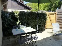 Houses & Villas for 4 People