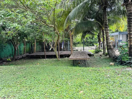 巴卡拉爾城市酒店