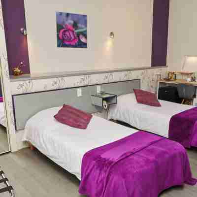 Logis Hôtel Restaurant le Védaquais Rooms