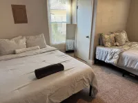 The Amazing 4 Bed 2 Bath of Independence