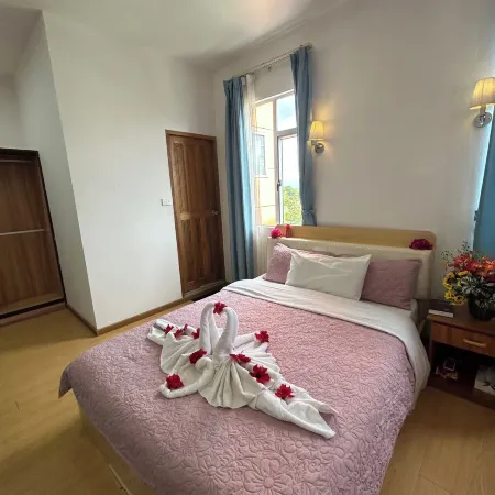 TR Apartments