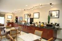 Best Western Plus Suites-Greenville - petit déjeuner