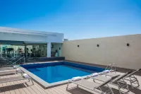 Fiesta Inn Los Mochis - ที่มีสระว่ายน้ำ