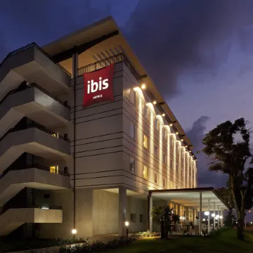 Ibis Bata Отели в г. Бата