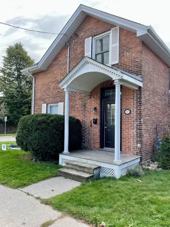 Lovely one-bedroom apartment (near downtown/beach)