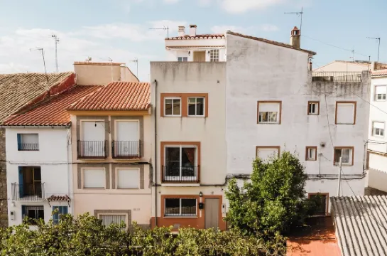 Cozy house in the heart of Caudiel, 100 meters from the greenway Ojos Negros. Hotels in Alto Palancia