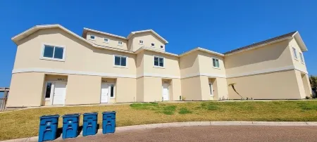 Bungalow Tarvana #2 Home Отели в г. Порт Исабел