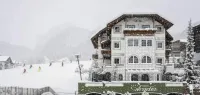 Hotel Acadia - Mountain Home Hotels in Selva