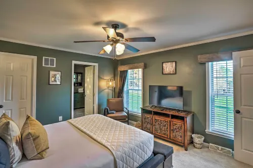 Game Room and Spacious Yard 10-Acre Catskills Home! - Wi-Fi