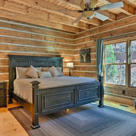 Hot Tub and Fire Pit Getaway Near Nantahala Gorge! Ξενοδοχεία στην πόλη Cowee