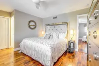 Cozy Singer Island Condo: Walk to Beach & Marina! - parking