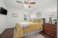 The Haven-Cute 3BR in Town Hotels near St. Scholastica Monastery