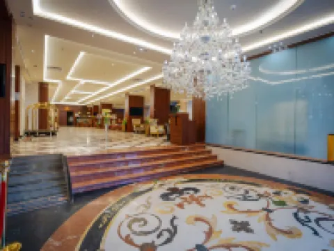 サンデー レッド シー ファウンテン アルハムラ フォーマリー ビビッド プラザ ホテル ジェッダのホテル