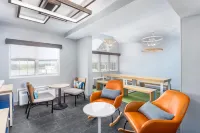 Spark by Hilton Clarion - 2-Star