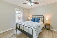 2 Mi to Tiger Territory! Condo w/ Community Pool - مطابخ