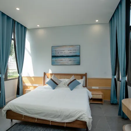Solar LuxStay Villa - Long Beach