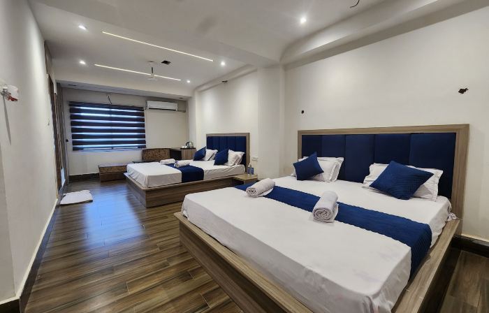 Hotel Lakhdatar