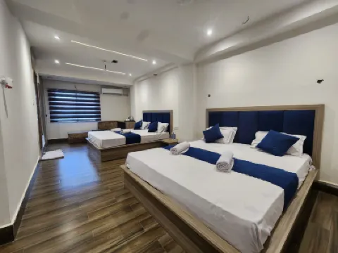 โรงแรม ลัคดาตาร์ โรงแรมใน