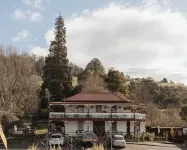 Boat Reflections Hotels in Kettering
