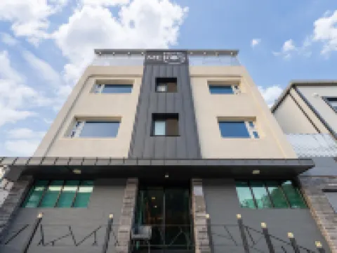 Danyang Meros Hotel Hotels near Gosu Cave