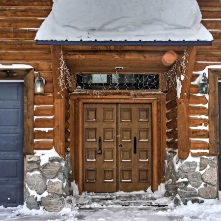 Brian Head Cabin Minutes from Slopes w/ Game Room!