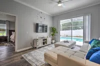 Apopka Single-Story Home with Private Lanai and Pool! Hotels in Apopka