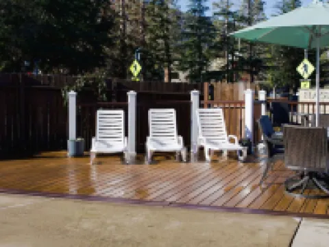 阿什蘭旗艦酒店 杰克遜縣酒店