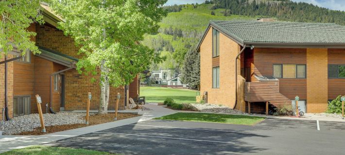Eagle-Vail Hideaway w/ Golf, Ski, and More! Hotels in Eagle-Vail