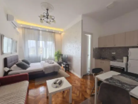 マルセル アパートメンツ