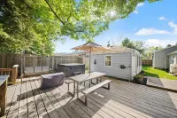 River Front Home with Amazing views and a shared private island!