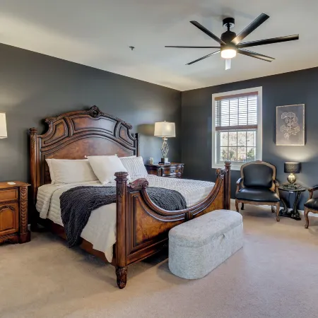 Lakefront Condo 3 Mi to Historic Guntersville!