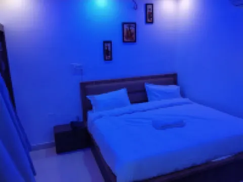 Hotel 7R Residency