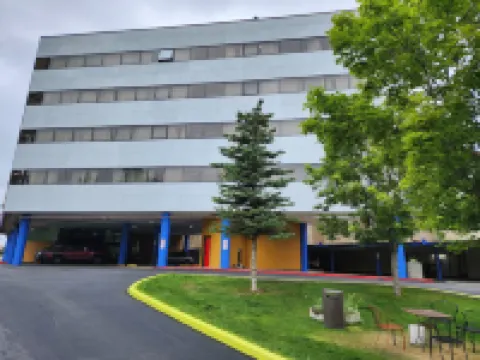 レックス ホテル & スイーツ アンカレッジ エアポート のホテル