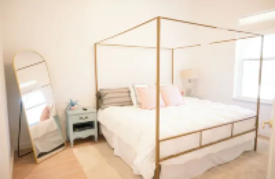 The Peach Cottage Near Horsehead Lake, University, Wedding Venues, Ozark Mtns!