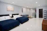 Tris Estates Suites Hotéis em 