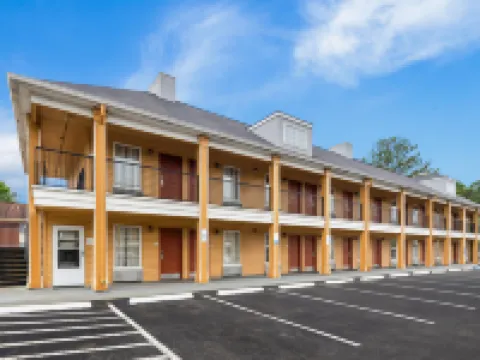 Quality Inn Decatur River City Hotels in Decatur