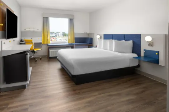 Microtel Inn & Suites by Wyndham Rehoboth Beach Hotel a 