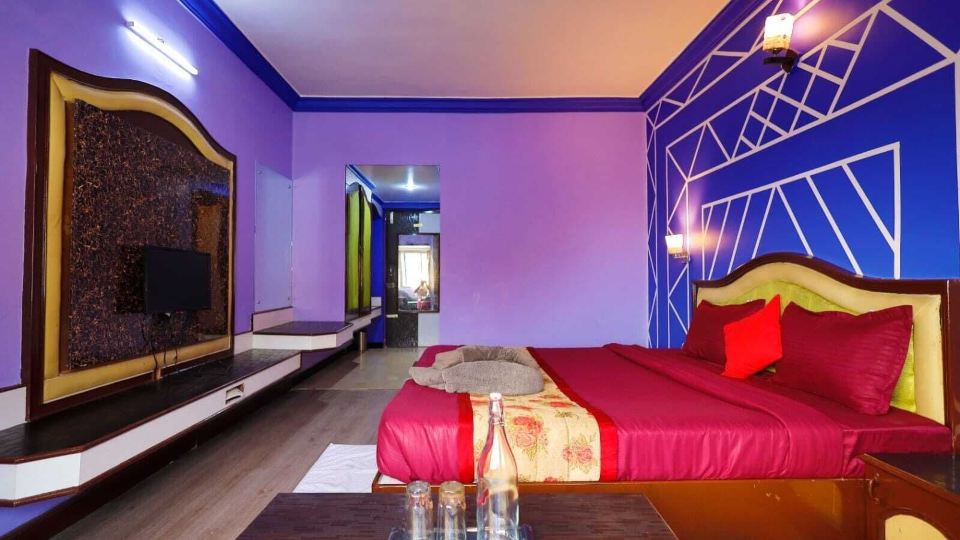 Hotel Sapphire Paradise