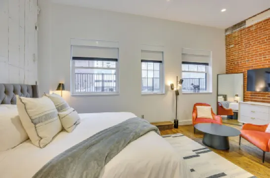 Downtown Omaha Getaway w/ Deck & Gas Grill! Hotels in 